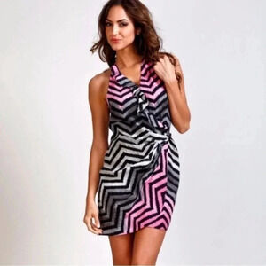 Parker Chevron 100% Silk Wrap Mini Dress Size Medium